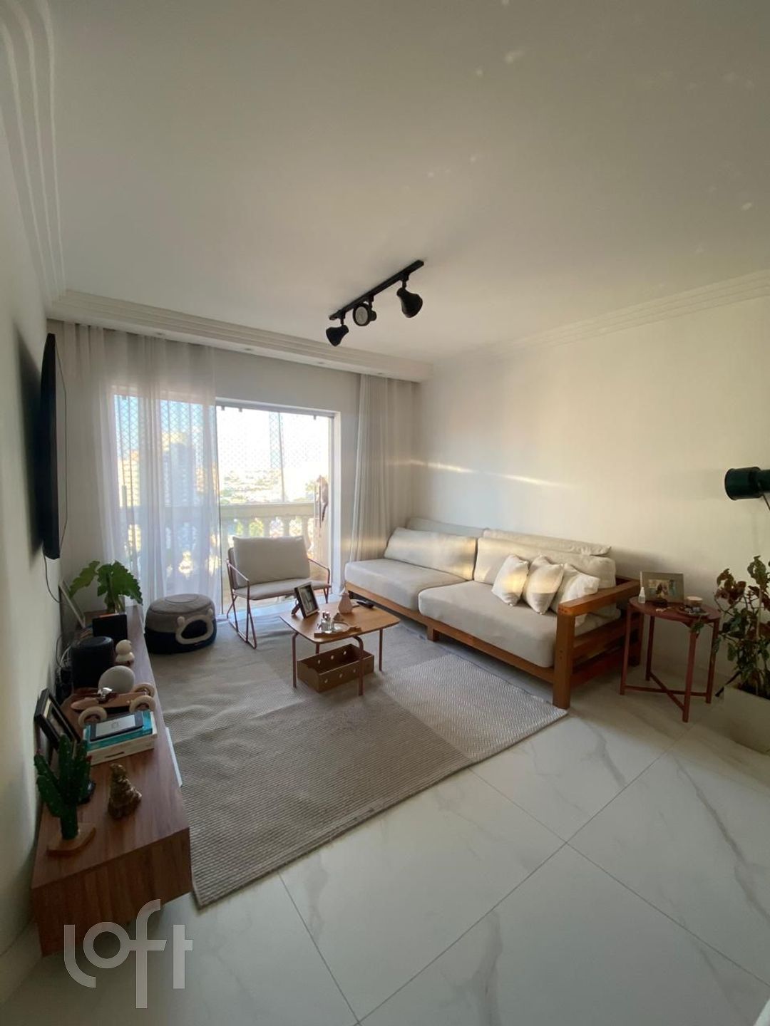 Apartamento à venda com 3 quartos, 103m² - Foto 1