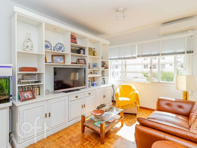 Apartamento com 96m², 3 dormitórios, 1 vaga, Santana em Porto Alegre