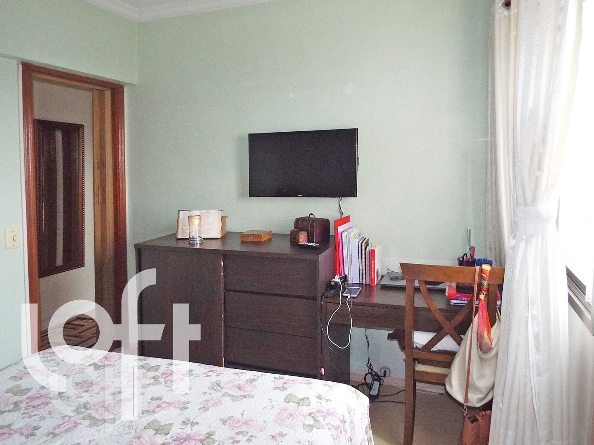 Apartamento à venda com 4 quartos, 140m² - Foto 4