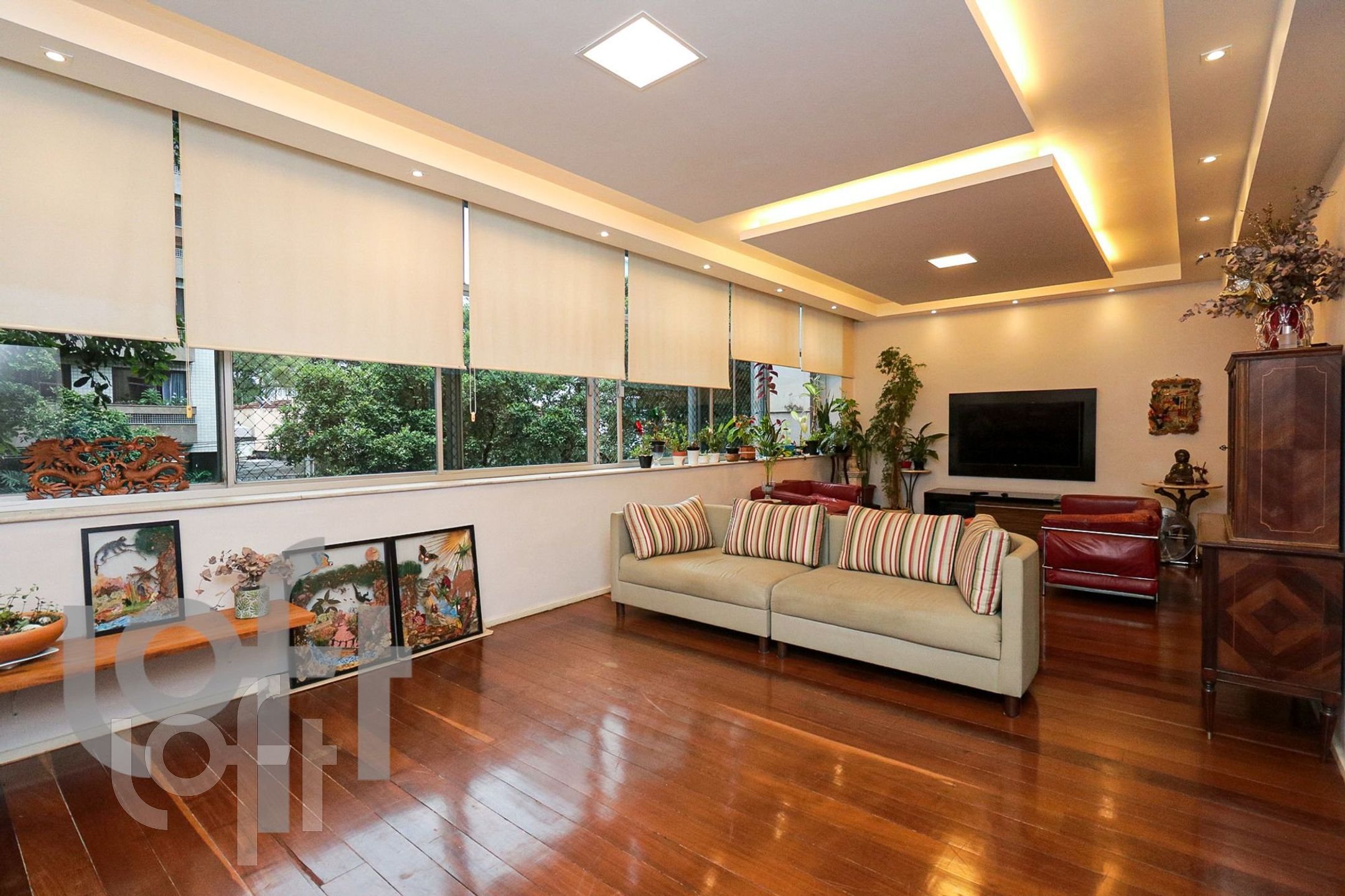 Venda de Apartamento com 4 quarto(s), 1 suíte(s), por R$ 1.2 milhão, no condomínio Edificio Solar Ricemar em Tijuca.