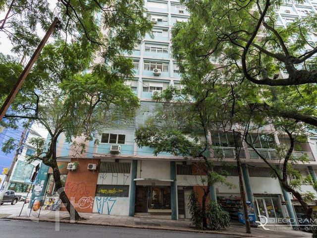 Apartamento com 139m², 3 dormitórios, 1 suíte, Independência em Porto Alegre