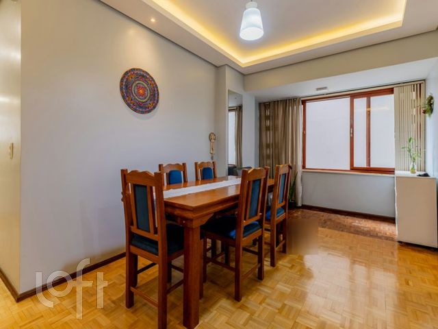 Apartamento com 76m², 2 dormitórios, Cidade Baixa em Porto Alegre