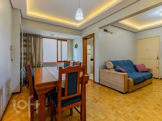 Apartamento com 76m², 2 dormitórios, Cidade Baixa em Porto Alegre