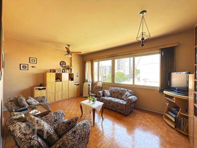 Apartamento com 100m², 3 dormitórios, 2 vagas, Santa Cecília em Porto Alegre