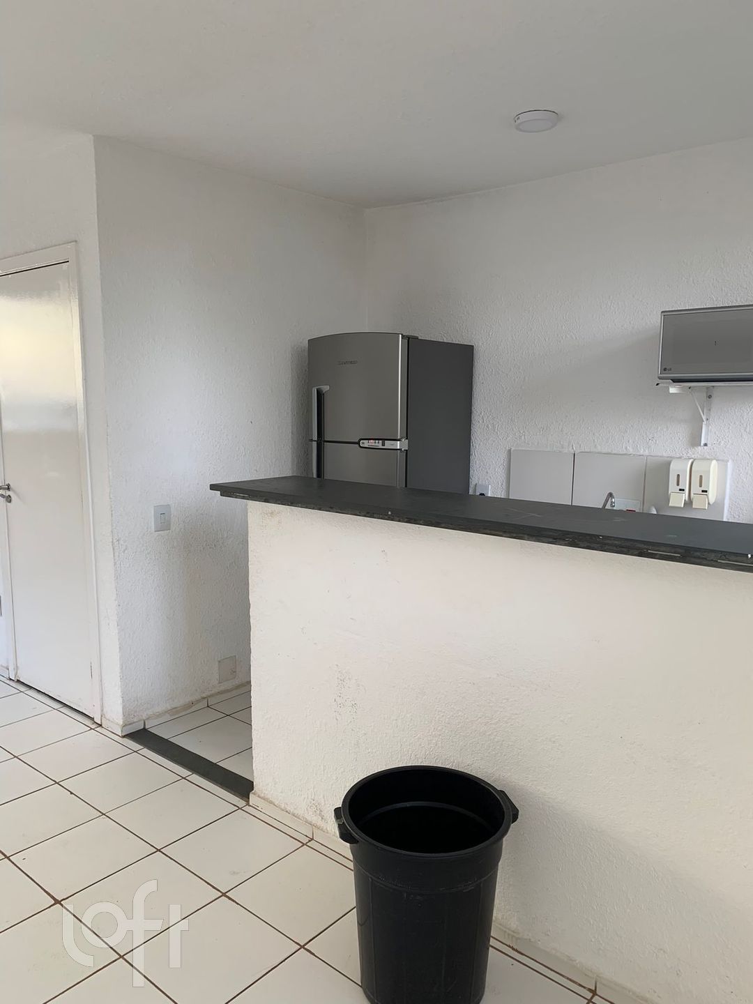 Apartamento à venda com 2 quartos, 39m² - Foto 10