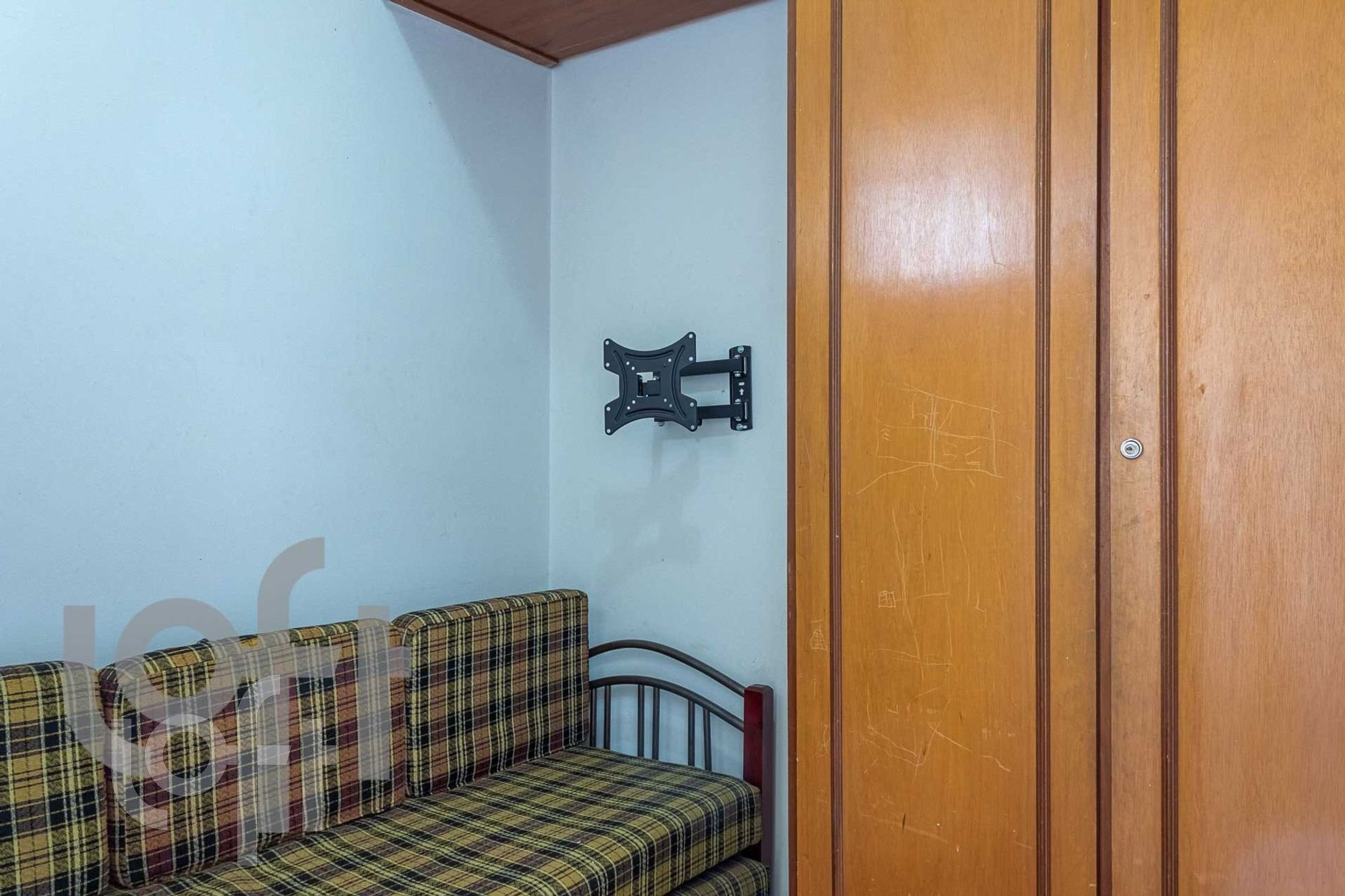 Apartamento à venda com 3 quartos, 210m² - Foto 2