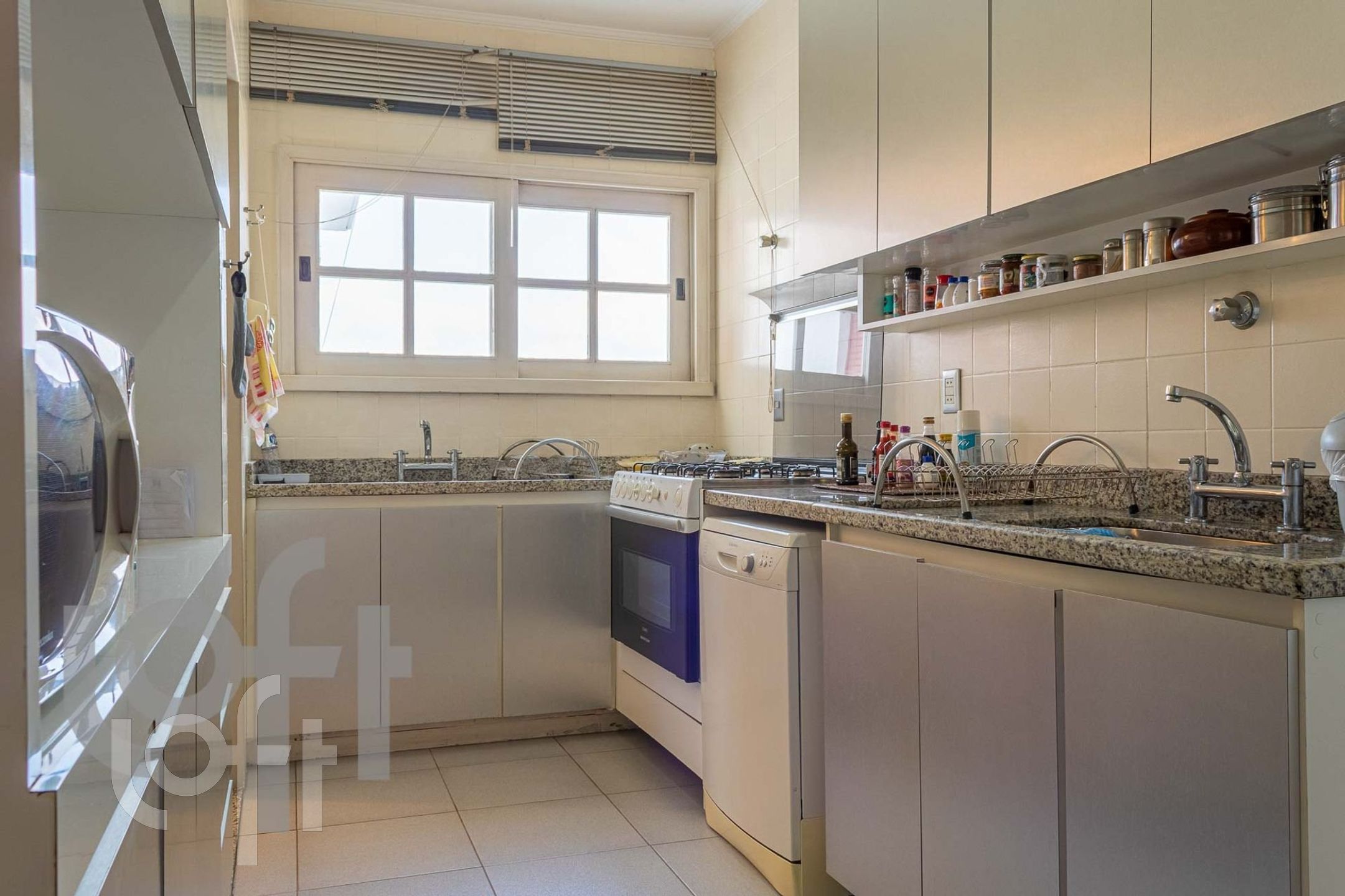 Apartamento à venda com 3 quartos, 210m² - Foto 27