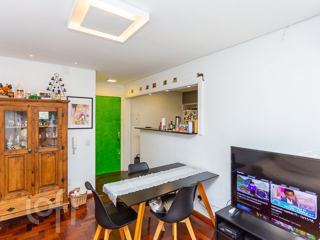 Apartamento com 72m², 2 dormitórios, 1 vaga, Higienópolis em Porto Alegre