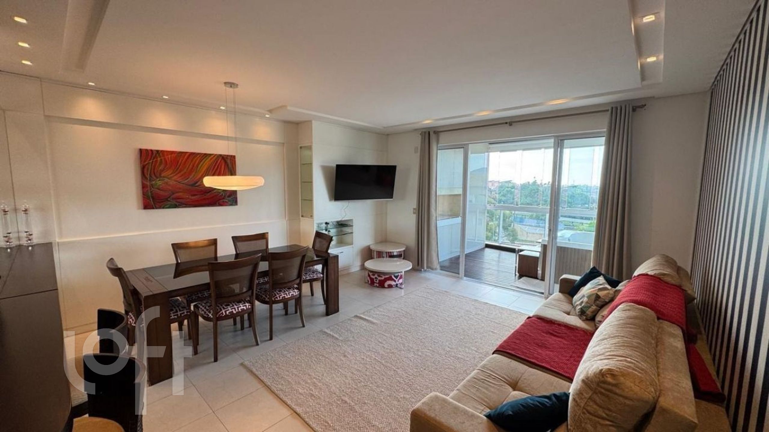Apartamento à venda em Santinho com 108 m², 2 quartos, 1 suíte, 1 vaga