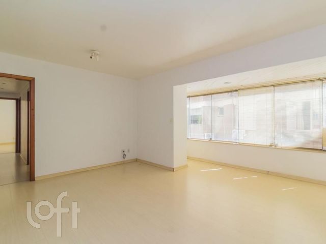Apartamento com 77m², 2 dormitórios, Bela Vista em Porto Alegre