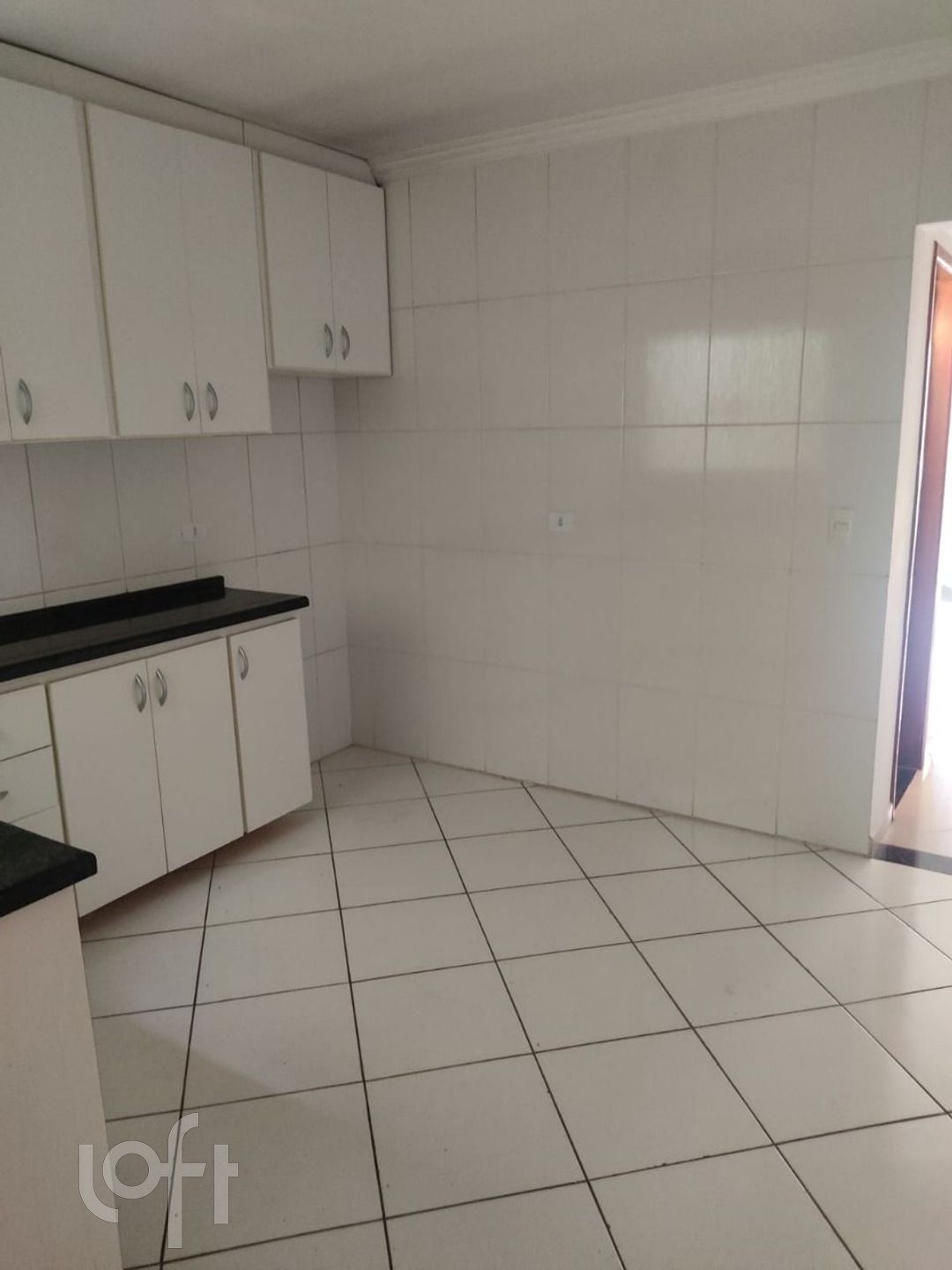 Casa à venda com 3 quartos, 75m² - Foto 3