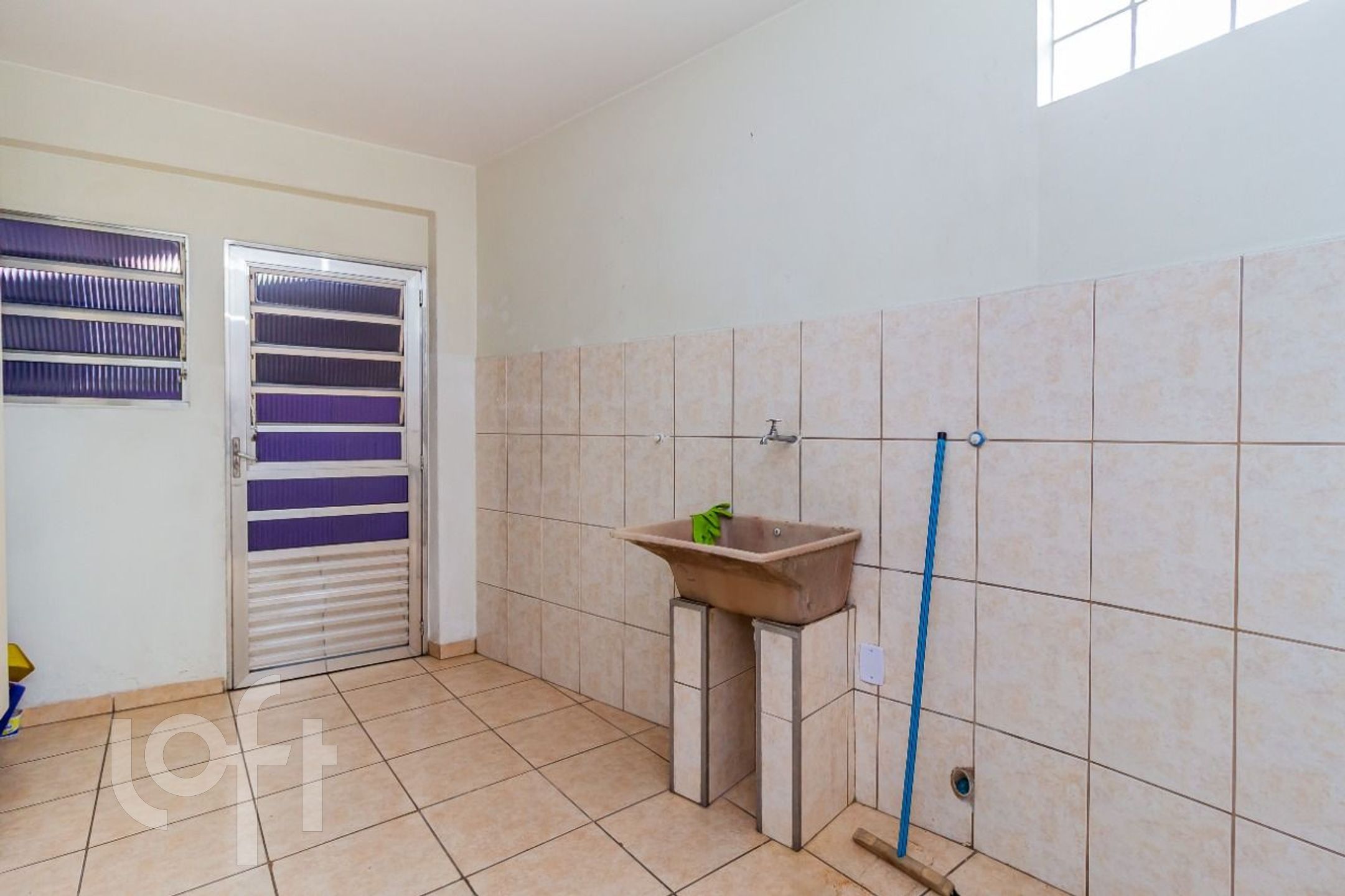 Casa à venda com 3 quartos, 98m² - Foto 12