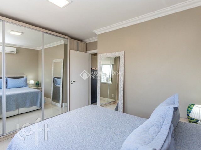 Apartamento com 50m², 1 dormitório, 2 vagas, Petrópolis em Porto Alegre