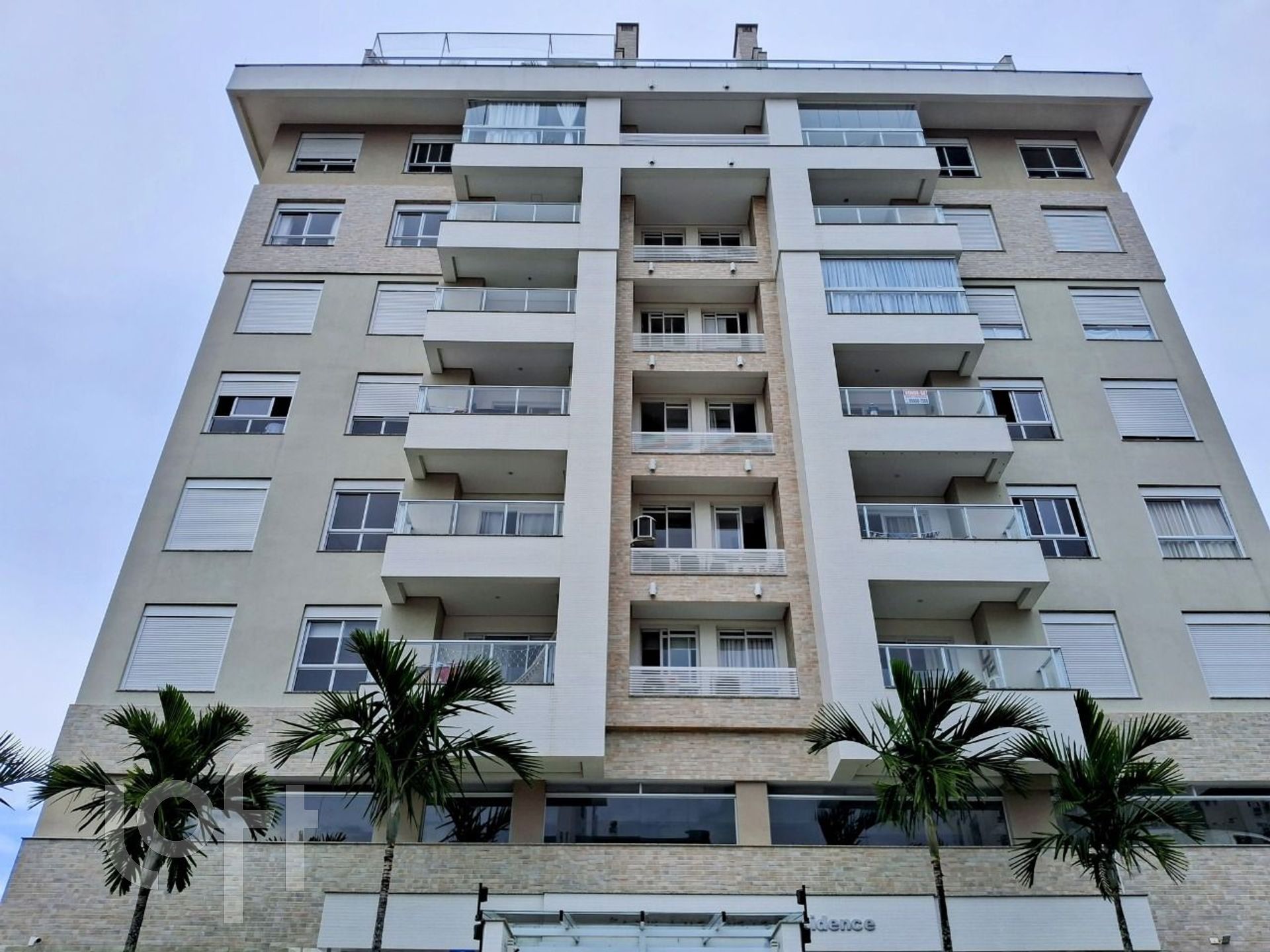 Apartamentos com 115m², 3 quartos, 2 suítes, 2 garagens, no bairro Trindade em Florianópolis