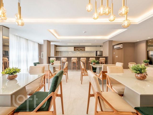 Apartamento com 67m², 3 dormitórios, Cristo Redentor em Porto Alegre