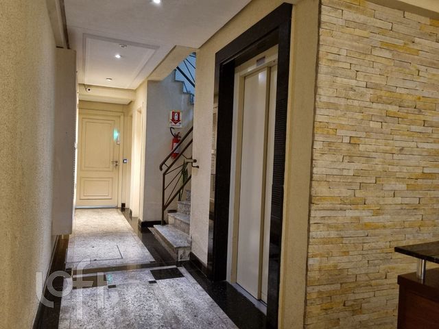 Apartamento com 74m², 2 dormitórios, 1 suíte, 1 vaga, Menino Deus em Porto Alegre