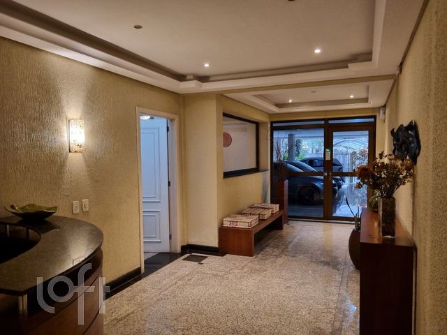 Apartamento com 74m², 2 dormitórios, 1 suíte, 1 vaga, Menino Deus em Porto Alegre