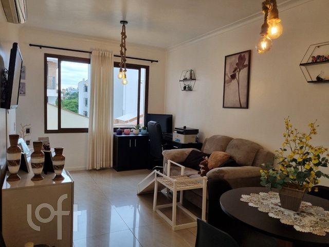 Apartamento com 74m², 2 dormitórios, 1 suíte, 1 vaga, Menino Deus em Porto Alegre