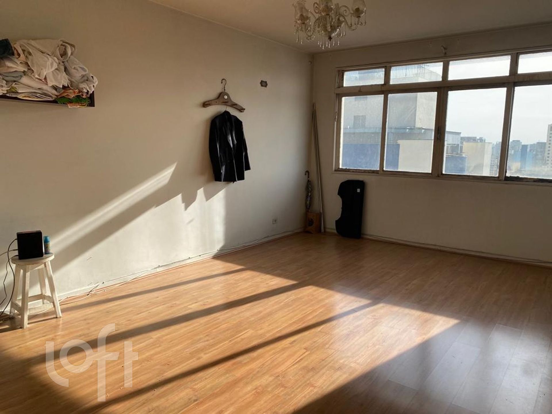 Apartamento à venda com 1 quarto, 60m² - Foto 4