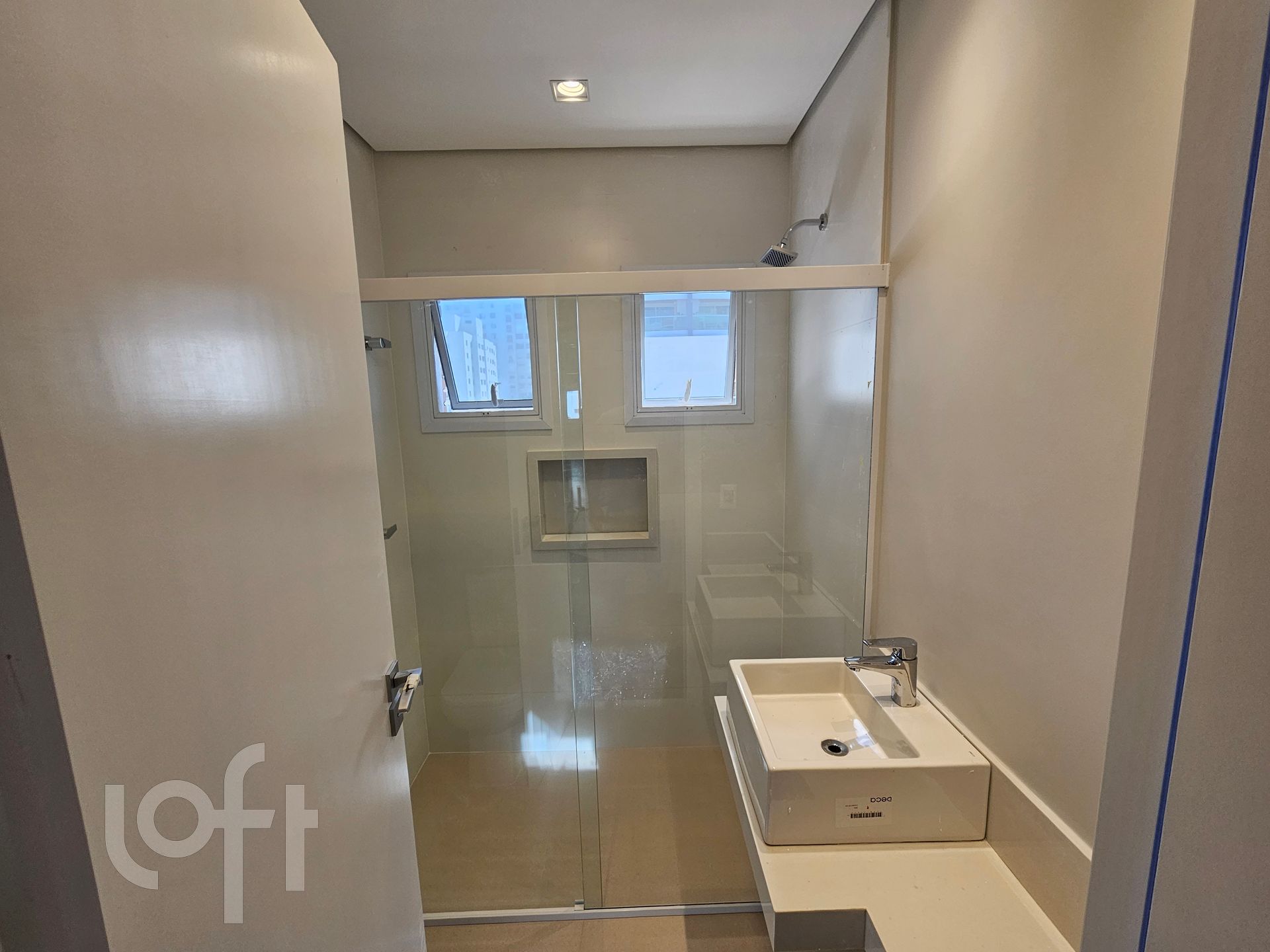 Apartamento à venda com 4 quartos, 220m² - Foto 2