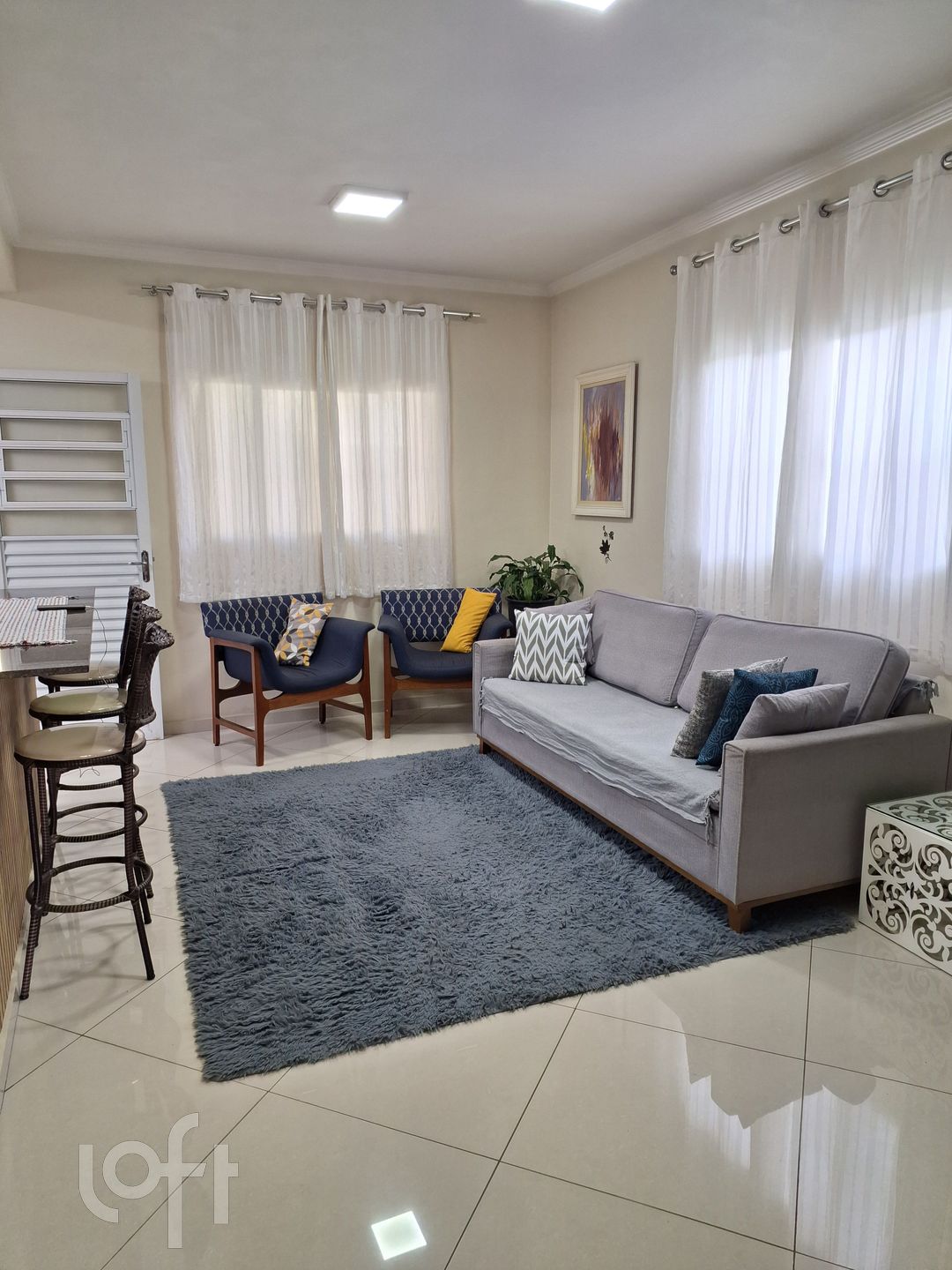 Casa à venda com 3 quartos, 140m² - Foto 1