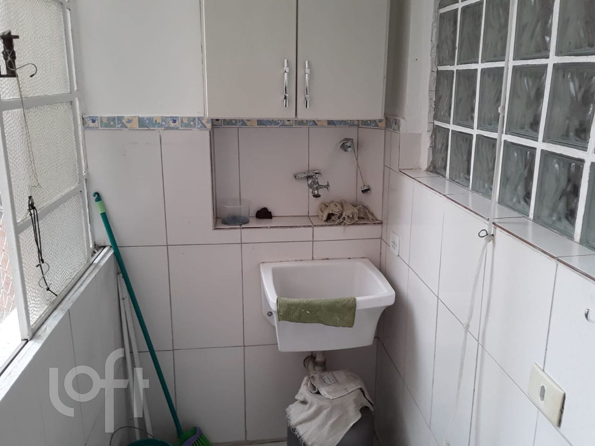 Apartamento à venda com 1 quarto, 60m² - Foto 4