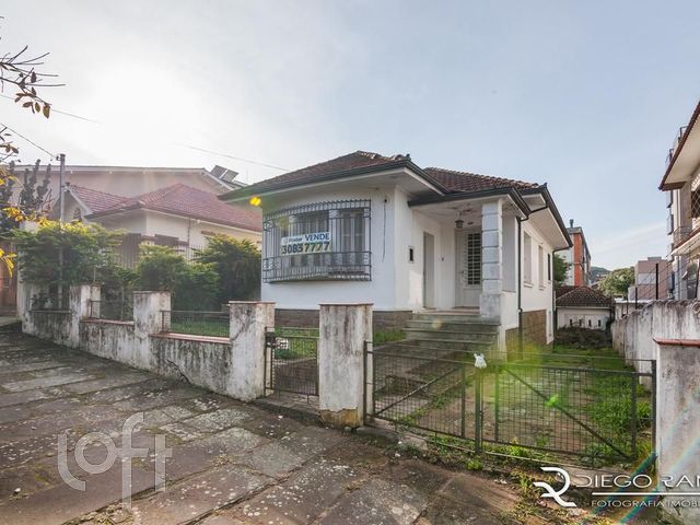 Casa com 145m², 2 dormitórios, Petrópolis em Porto Alegre