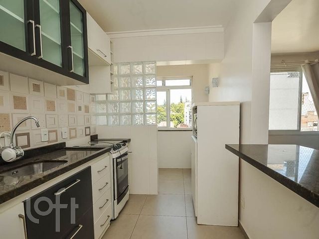 Apartamento com 60m², 2 dormitórios, 1 vaga, Menino Deus em Porto Alegre