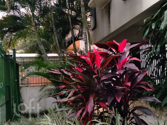 Apartamento com 74m², 2 dormitórios, 1 vaga, Auxiliadora em Porto Alegre