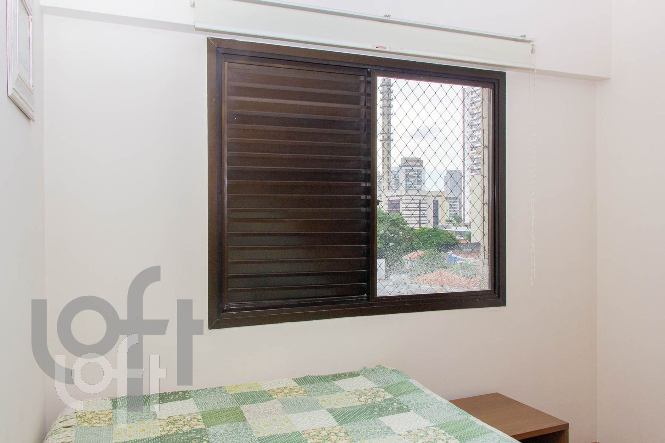 Apartamento à venda com 4 quartos, 130m² - Foto 2