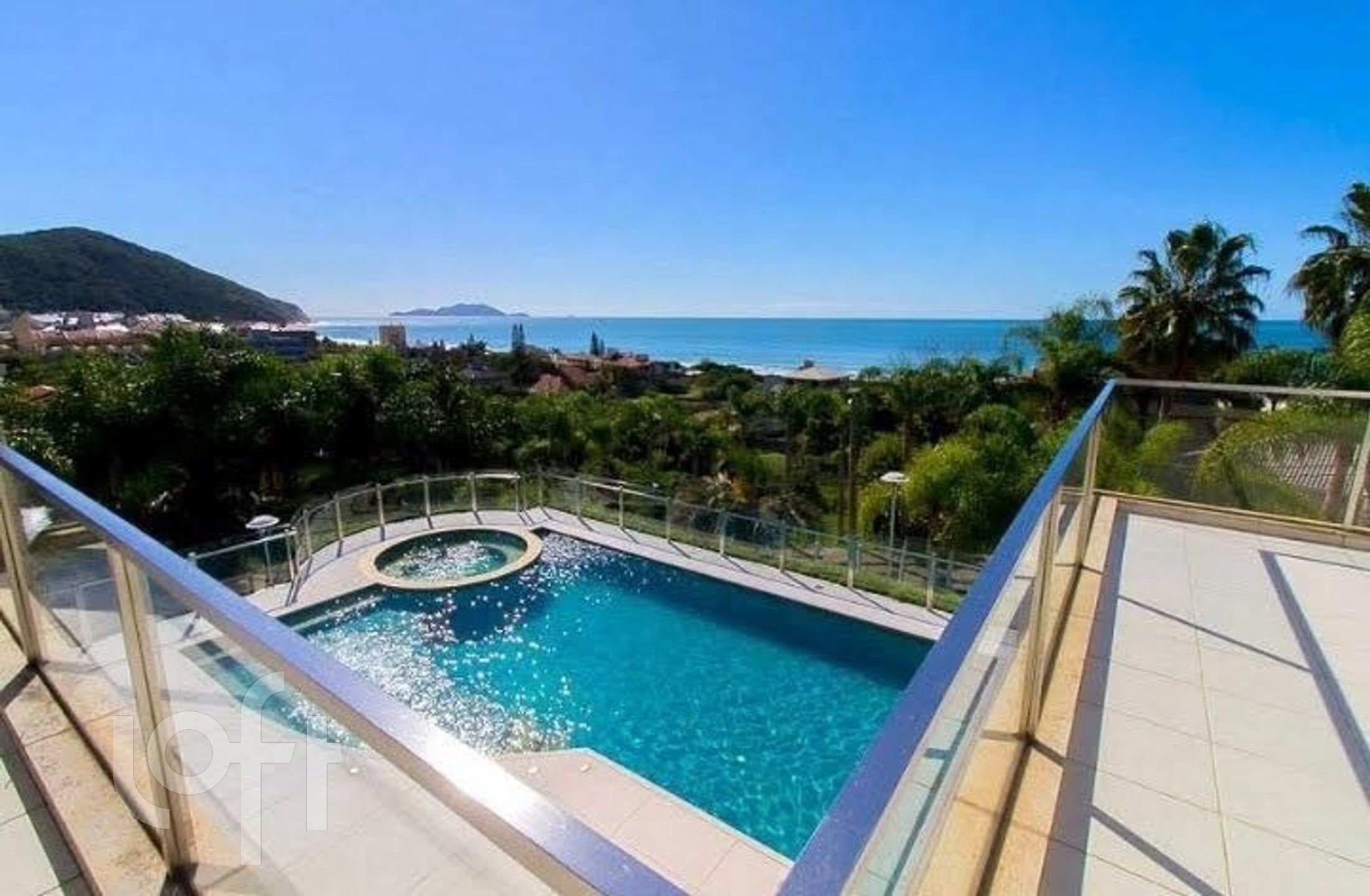 Casa Residencial com 1097m², 7 quartos, 6 suítes, 8 garagens, no bairro Praia Brava em Florianópolis