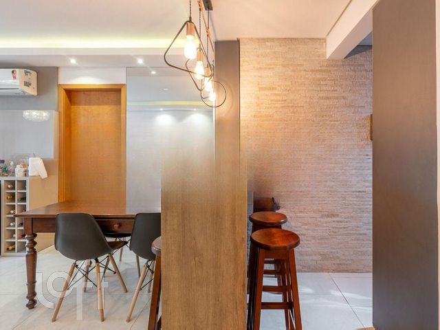 Apartamento com 177m², 3 dormitórios, 1 suíte, Chácara das Pedras em Porto Alegre