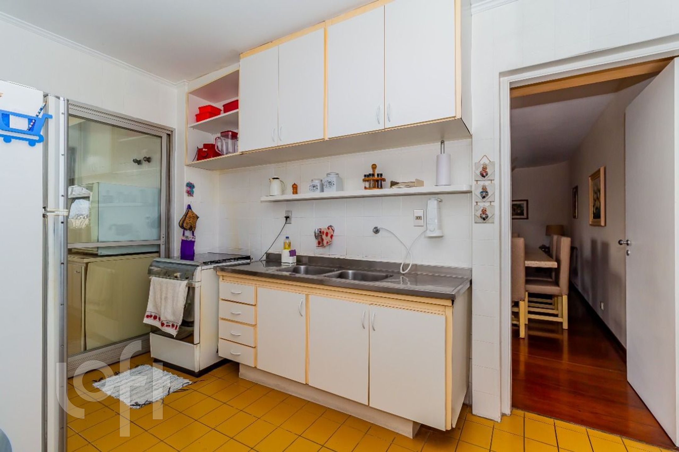 Apartamento à venda com 3 quartos, 127m² - Foto 9