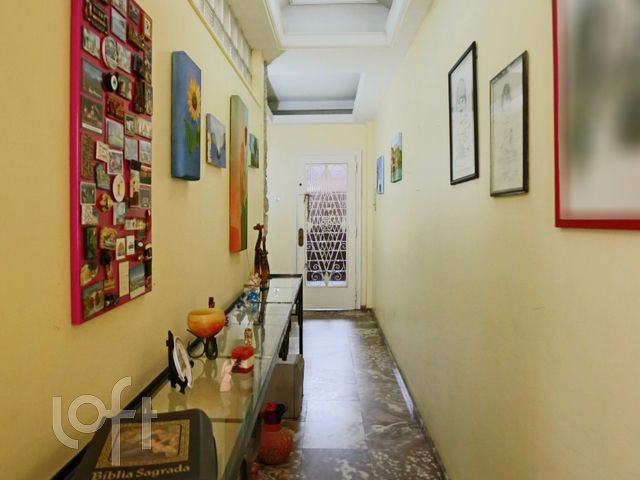 Apartamento com 137m², 4 dormitórios, Independência em Porto Alegre