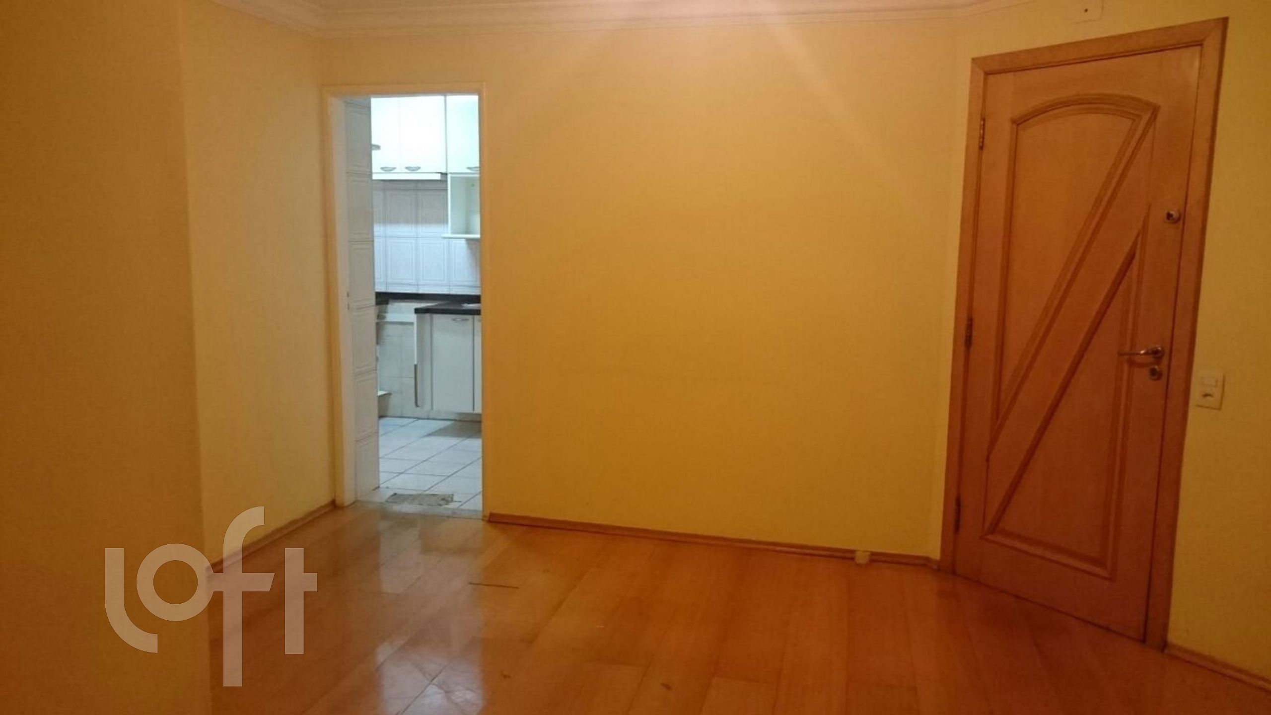 Apartamento à venda com 2 quartos, 75m² - Foto 4