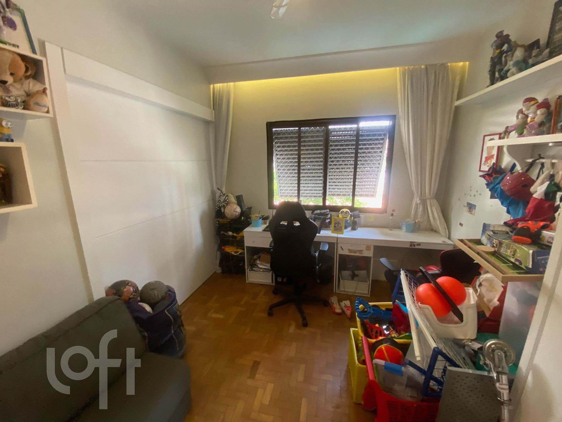 Apartamento à venda com 3 quartos, 180m² - Foto 32