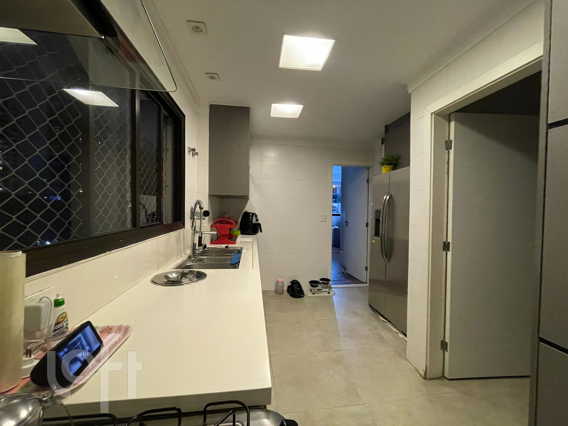 Apartamento à venda com 3 quartos, 180m² - Foto 13