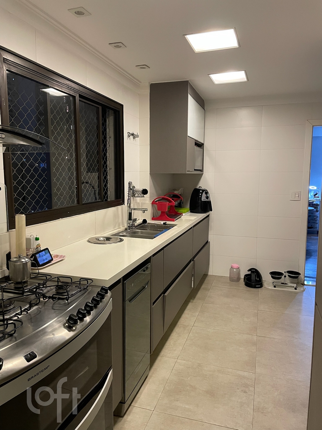 Apartamento à venda com 3 quartos, 180m² - Foto 12