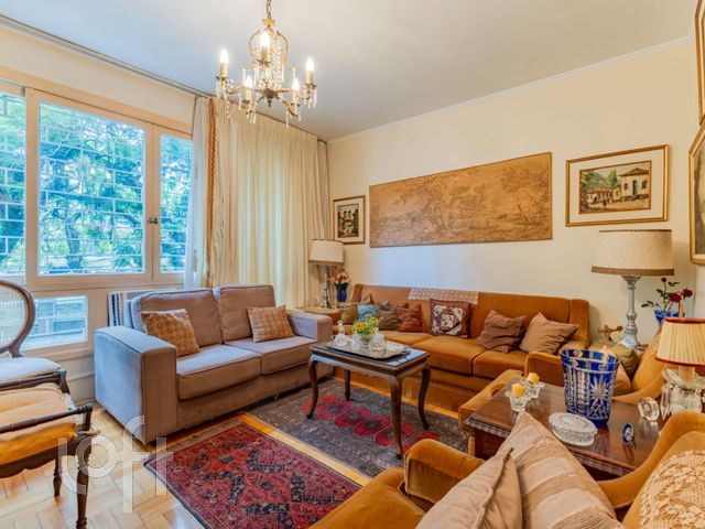 Apartamento com 109m², 3 dormitórios, 1 vaga, Moinhos de Vento em Porto Alegre