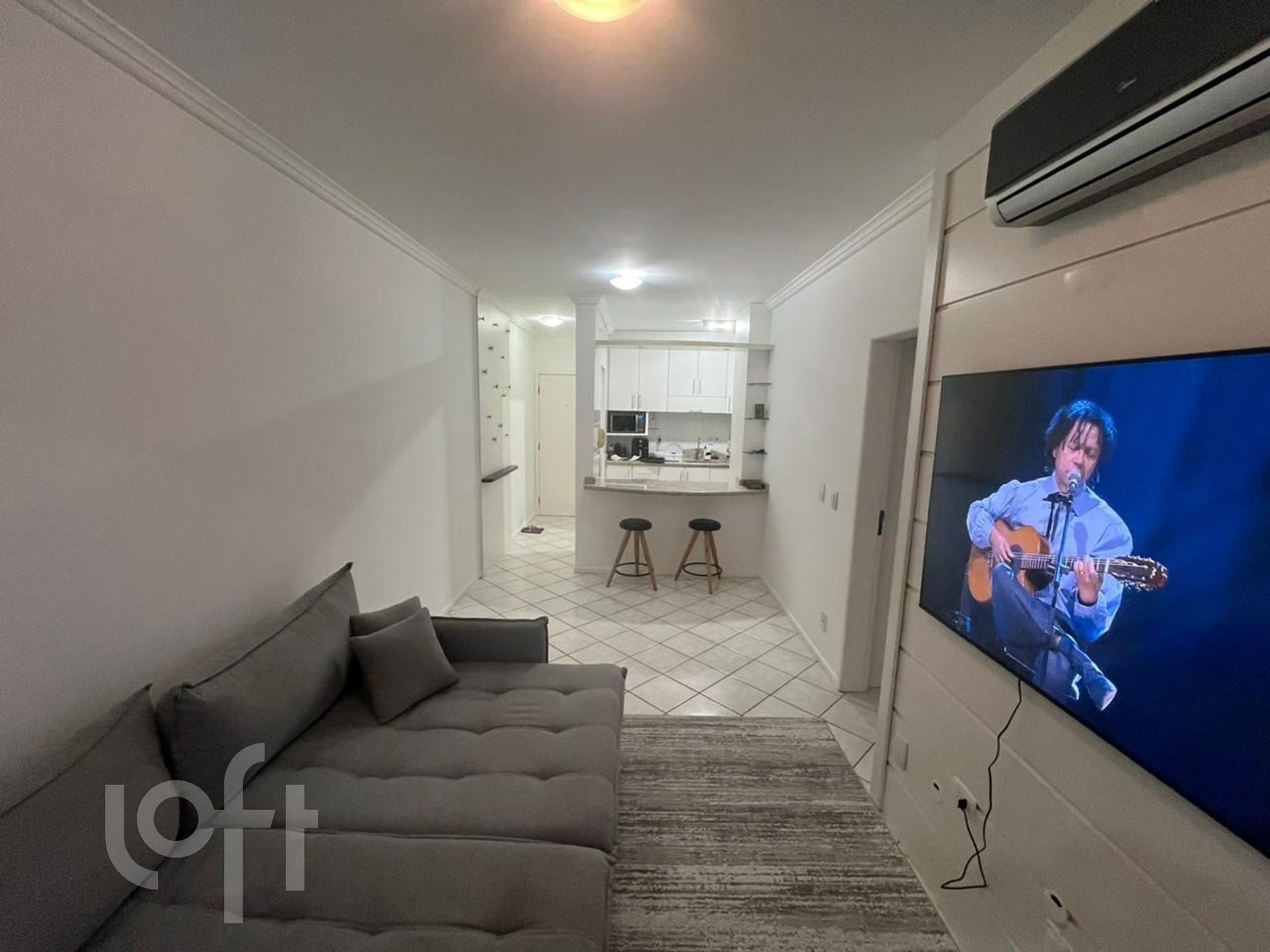 Apartamentos com 74m², 3 quartos, 1 suíte, 2 garagens, no bairro Itacorubi em Florianópolis