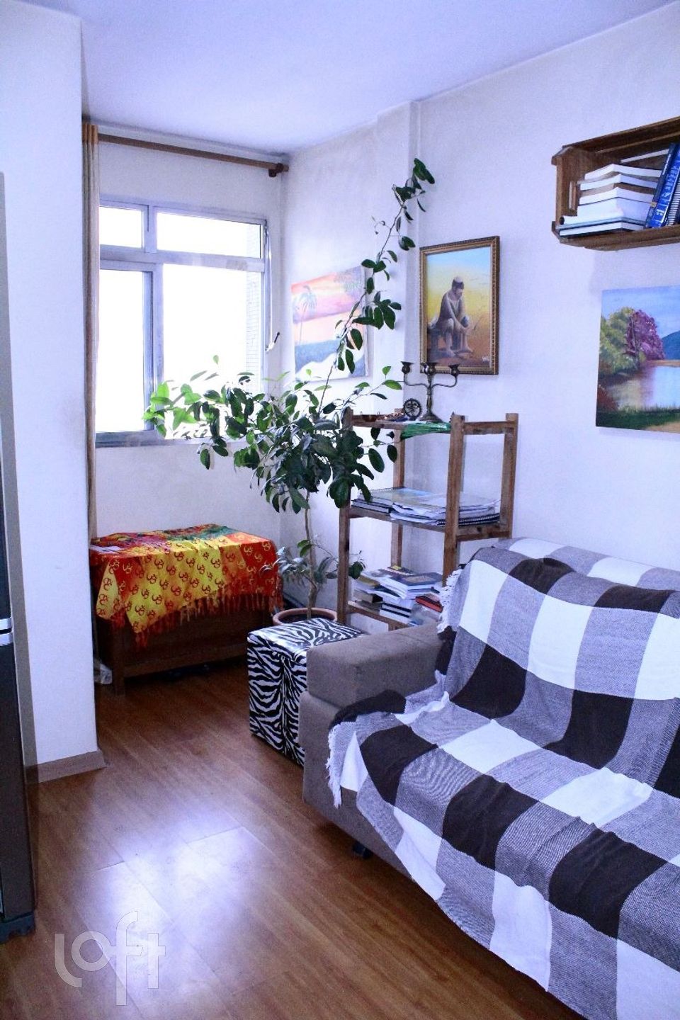 Apartamento à venda com 1 quarto, 35m² - Foto 2