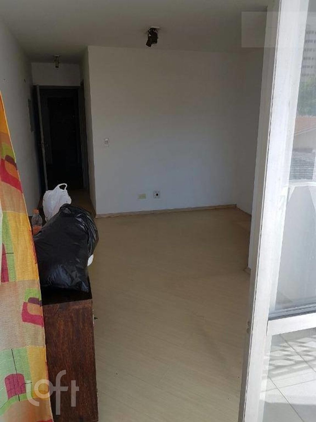 Apartamento à venda com 1 quarto, 44m² - Foto 2