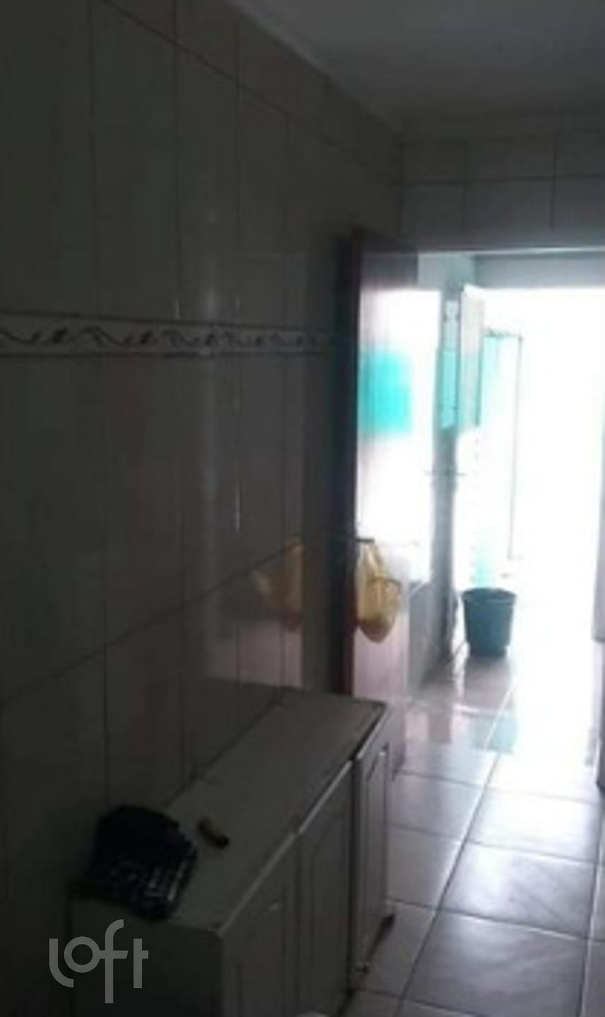 Casa à venda com 2 quartos, 100m² - Foto 2