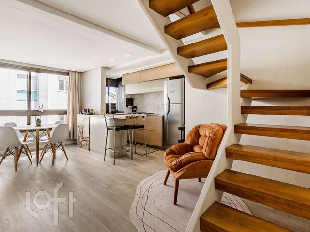 Apartamento com 102m², 2 dormitórios, 1 suíte, 1 vaga, Rio Branco em Porto Alegre