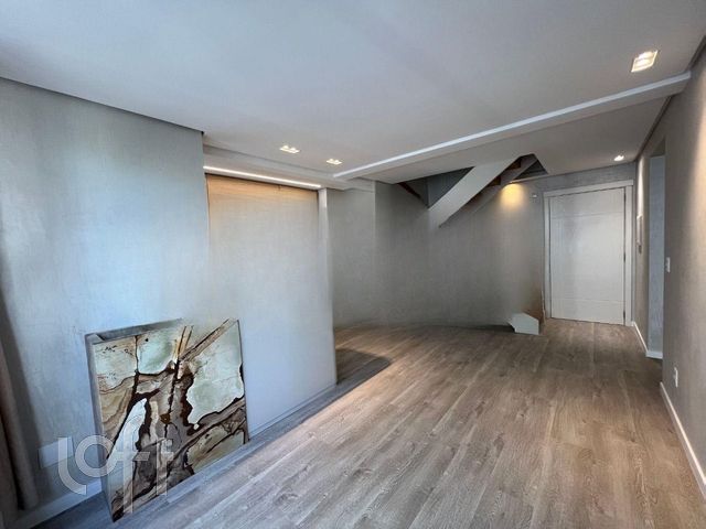 Apartamento com 102m², 2 dormitórios, 1 suíte, 1 vaga, Rio Branco em Porto Alegre