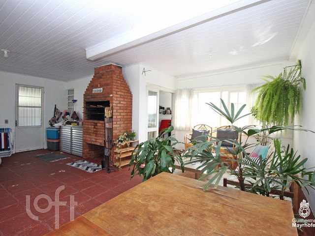 Apartamento com 150m², 2 dormitórios, 1 vaga, Higienópolis em Porto Alegre