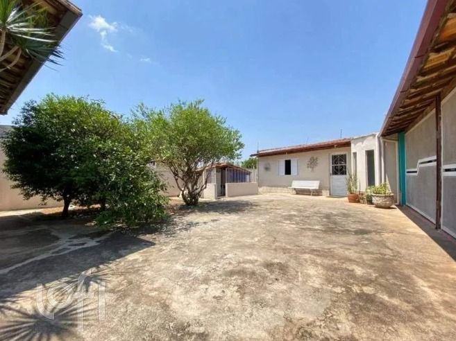 Casa à venda com 4 quartos, 250m² - Foto 4