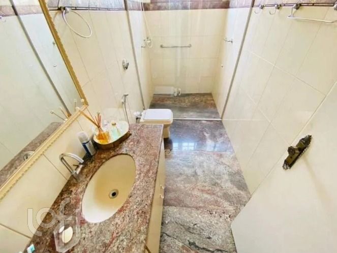 Casa à venda com 4 quartos, 250m² - Foto 18