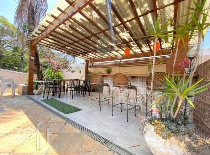 Casa à venda com 4 quartos, 250m² - Foto 17