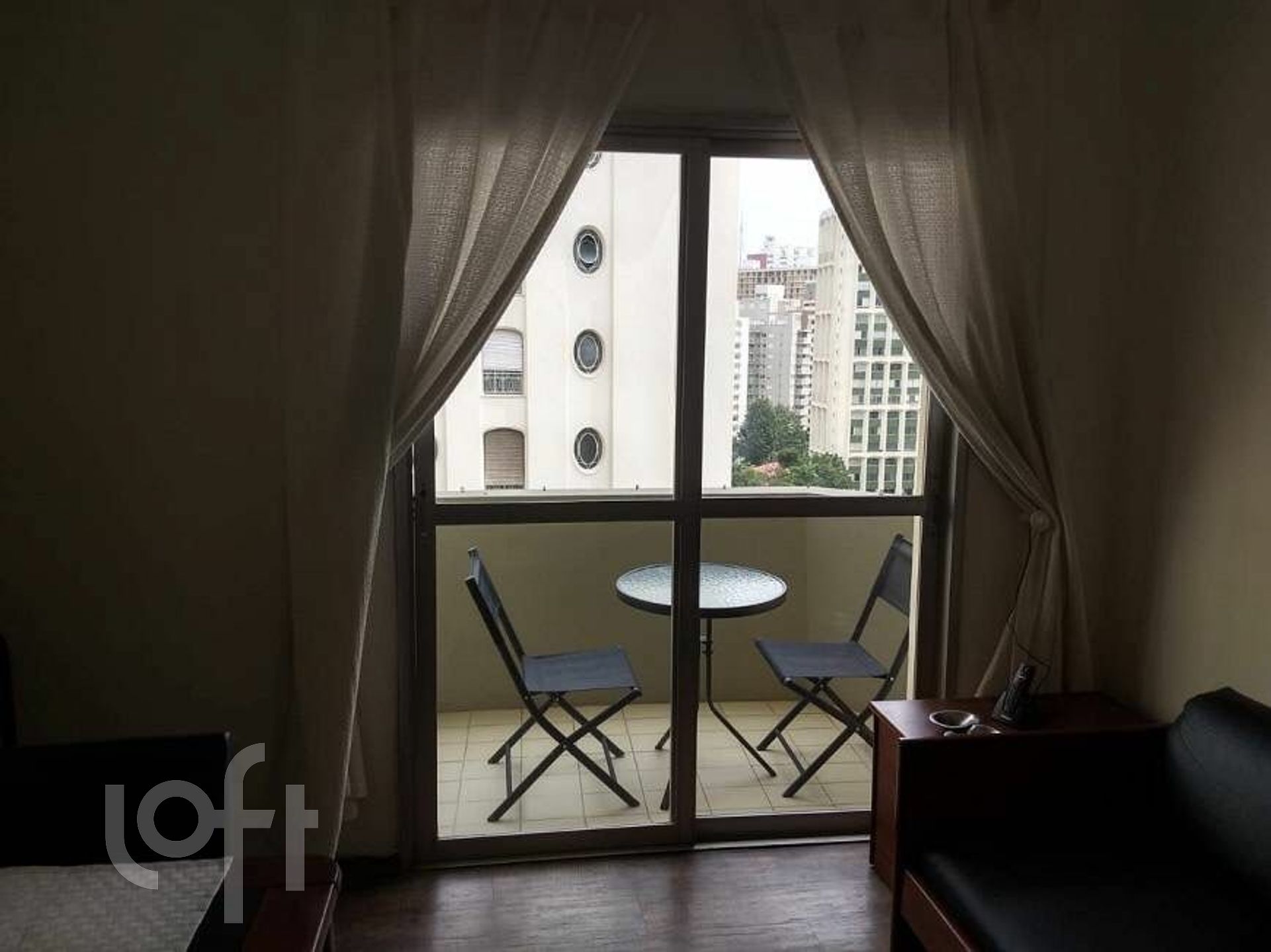 Apartamento à venda com 1 quarto, 42m² - Foto 3